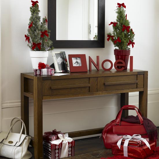 Deck The Halls - 10 Christmas Hallway Decorating Ideas