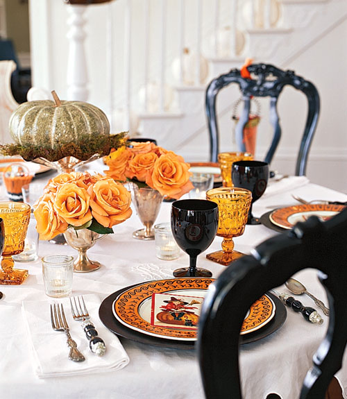 black and orange halloween table