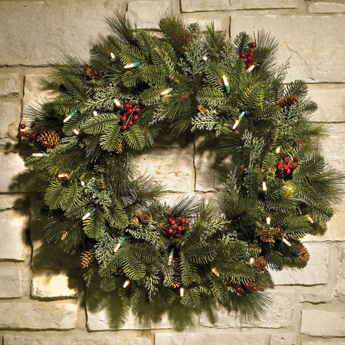 xmas-classic-prelit-wreath